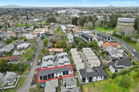 Photo of property in 4/26 Hunter Street, Hamilton Lake, Hamilton, 3204