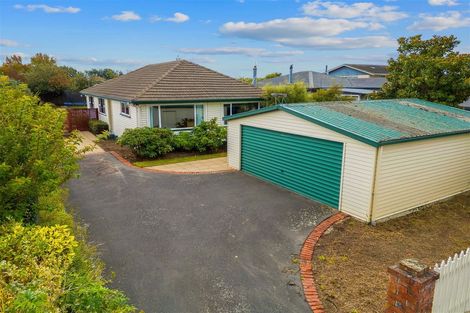Photo of property in 51 Winters Road, Redwood, Christchurch, 8051