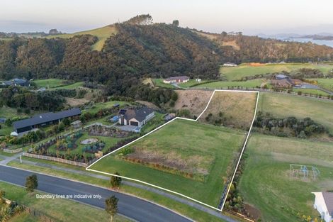 Photo of property in 6 Fernbird Grove, Kerikeri, 0294