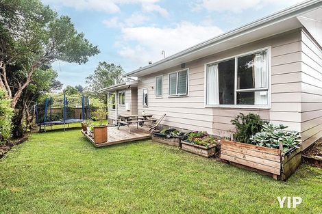 Photo of property in 85 Mark Avenue, Paparangi, Wellington, 6037