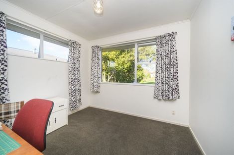 Photo of property in 29 Kimberley Grove, Westbrook, Palmerston North, 4412