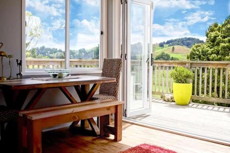Photo of property in 25 Mapuna Road, Tangiteroria, 0381