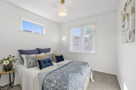 Photo of property in 22 Richard Grove, Stokes Valley, Lower Hutt, 5019