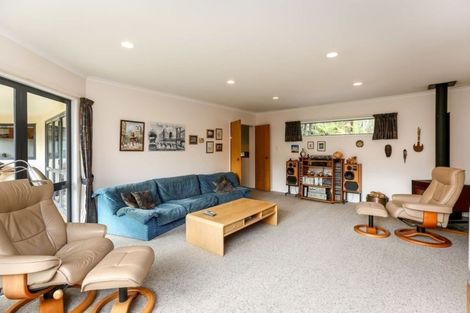 Photo of property in 16a Del Mar Place, Merrilands, New Plymouth, 4312
