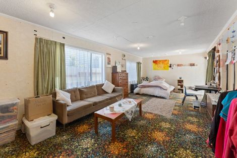 Photo of property in 4 Roxburgh Grove, Petone, Lower Hutt, 5012