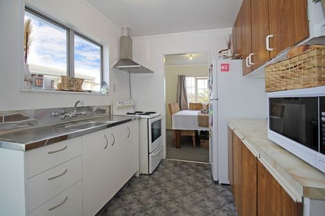 Photo of property in 22 Greenstone Place, Clover Park, Auckland, 2019