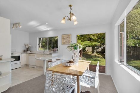 Photo of property in 14 Rimu Rise, Albany, Auckland, 0632