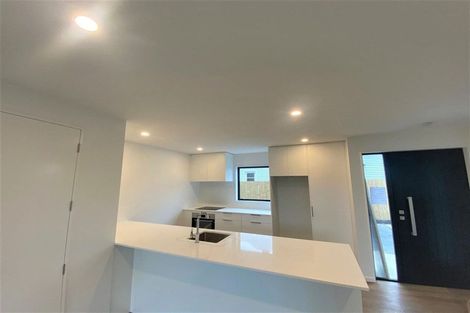 Photo of property in 2/233 Edgeware Road, Edgeware, Christchurch, 8013