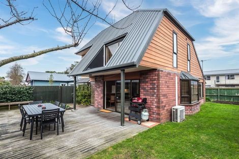 Photo of property in 95 Mandeville Street, Riccarton, Christchurch, 8011