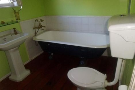 Photo of property in 17 Cameron Road, Bluff Hill, Napier, 4110