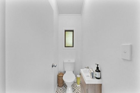 Photo of property in 51 Wairau Road, Oakura, 4314