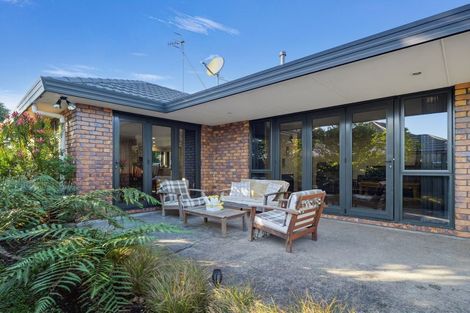 Photo of property in 28b Johnstone Drive, Fitzherbert, Palmerston North, 4410