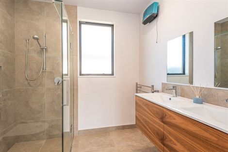 Photo of property in 15 Helen Place, Halswell, Christchurch, 8025