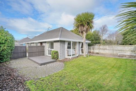 Photo of property in 2/288 Pine Avenue, South New Brighton, Christchurch, 8062