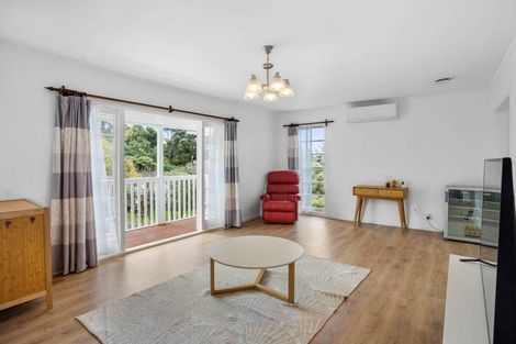 Photo of property in 64 Ayton Drive, Totara Vale, Auckland, 0629