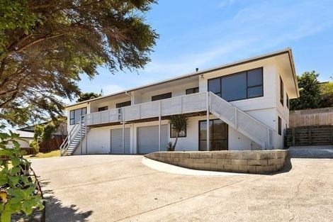 Photo of property in 49a Albatross Close, Whitby, Porirua, 5024