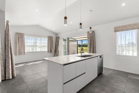 Photo of property in 1 Kermadec Crescent, Waipu, 0510