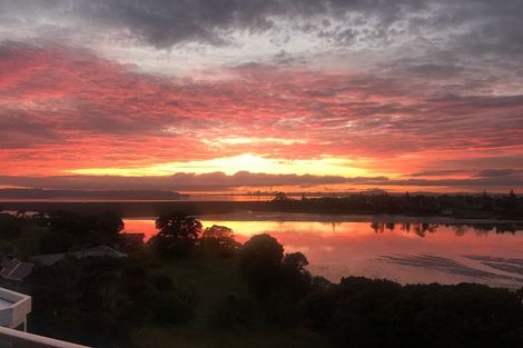 Photo of property in 153b West Harbour Drive, West Harbour, Auckland, 0618