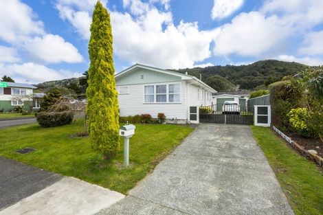 Photo of property in 41 Holdsworth Avenue, Trentham, Upper Hutt, 5018