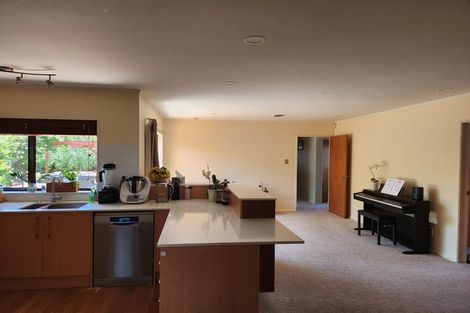 Photo of property in 27 Britannia Place, Half Moon Bay, Auckland, 2012