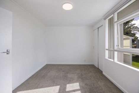 Photo of property in 6 Calgher Avenue, Waitara, 4320