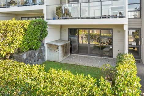 Photo of property in 2/79 Schnapper Rock Road, Schnapper Rock, Auckland, 0632