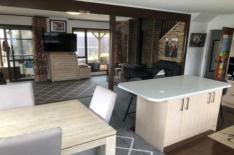 Photo of property in 162 Mcmurdo Street, Tinwald, Ashburton, 7700