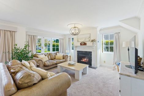 Photo of property in 10 Nimmo Avenue, Waikanae, 5036