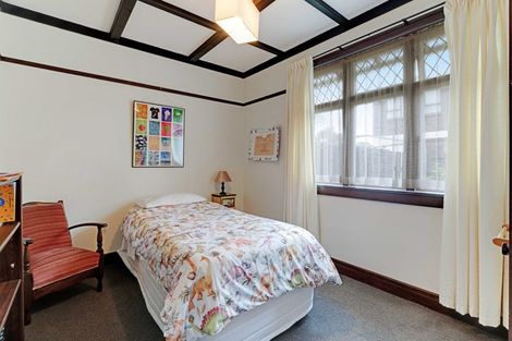 Photo of property in 81 Kiwi Esplanade, Mangere Bridge, Auckland, 2022