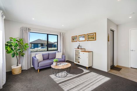 Photo of property in 42 Flint Road, Rolleston, 7614