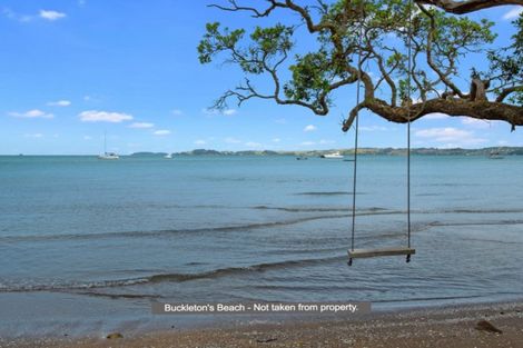 Photo of property in 6 Buckleton Road, Tawharanui Peninsula, Matakana, 0986
