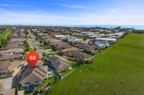 Photo of property in 68 Gibson Place, Papamoa Beach, Papamoa, 3118
