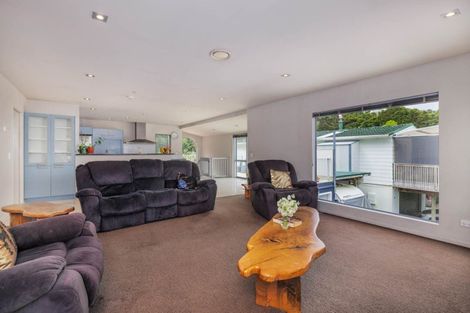 Photo of property in 15 Tohitapu Road, Paihia, 0200