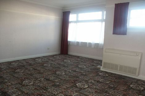 Photo of property in 31 Beach Street, Saint Clair, Dunedin, 9012