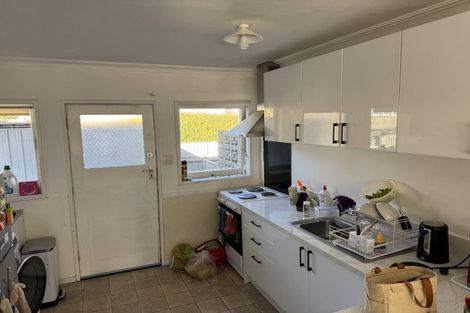 Photo of property in 2/504 Queen Street East, Hastings, 4122