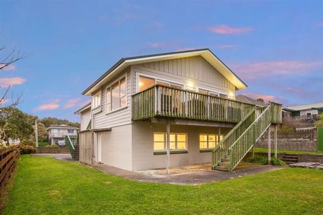 Photo of property in 22 Ernest Street, Ranui, Porirua, 5024
