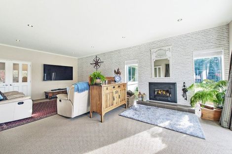 Photo of property in 74 Stott Drive, Darfield, 7571