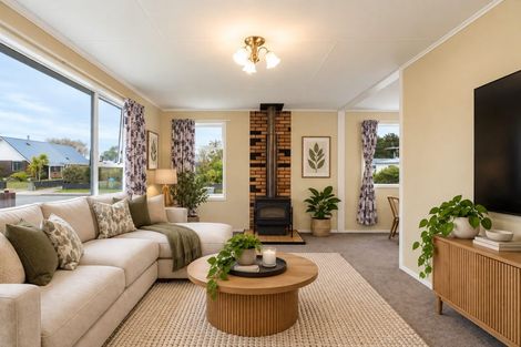 Photo of property in 10 Lauder Crescent, Heidelberg, Invercargill, 9812
