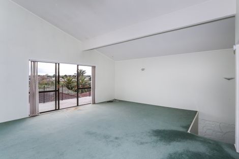 Photo of property in 2/8 Wood Street, Papakura, 2110