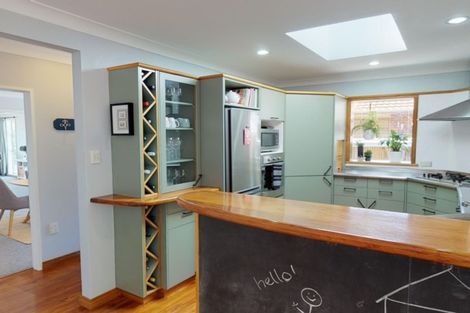 Photo of property in 77 Sunbrae Drive, Silverstream, Upper Hutt, 5019