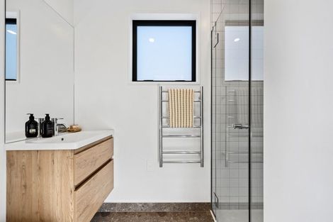 Photo of property in 4/327 Cambridge Terrace, Christchurch Central, Christchurch, 8013