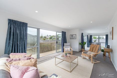 Photo of property in 41b Dimock Street, Titahi Bay, Porirua, 5022
