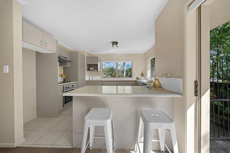 Photo of property in 6 Luna Place, Henderson, Auckland, 0612