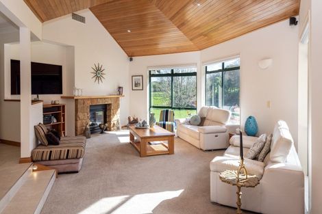 Photo of property in 384 Clifton Road, Whitford, Howick, 2571