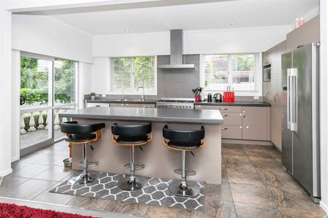 Photo of property in 16 Glen Lynne Avenue, Queenwood, Hamilton, 3210