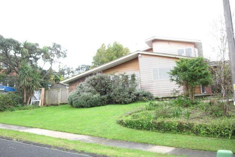 Photo of property in 4 Gibson Place, Mellons Bay, Auckland, 2014