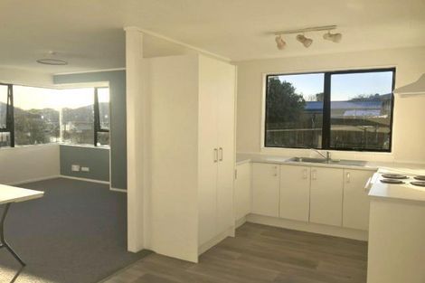 Photo of property in 1 Wai Iti Place, Clendon Park, Auckland, 2103