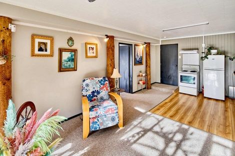 Photo of property in 9 Kenef Road, Paremata, Porirua, 5024
