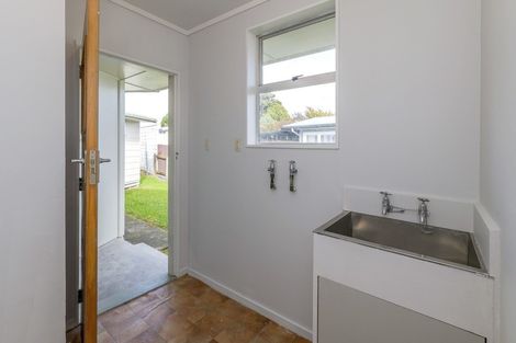 Photo of property in 2 Drake Street, Levin, 5510