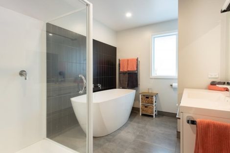 Photo of property in 12 Saint Thomas Avenue, Pyes Pa, Tauranga, 3112